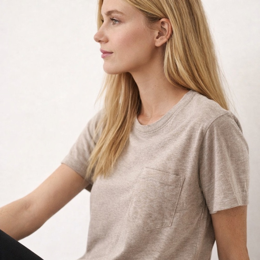 Everlane Organic Cotton Brown Tee size M